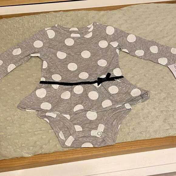 Carter’s | Polka Dot Onesie - Picture 10 of 12